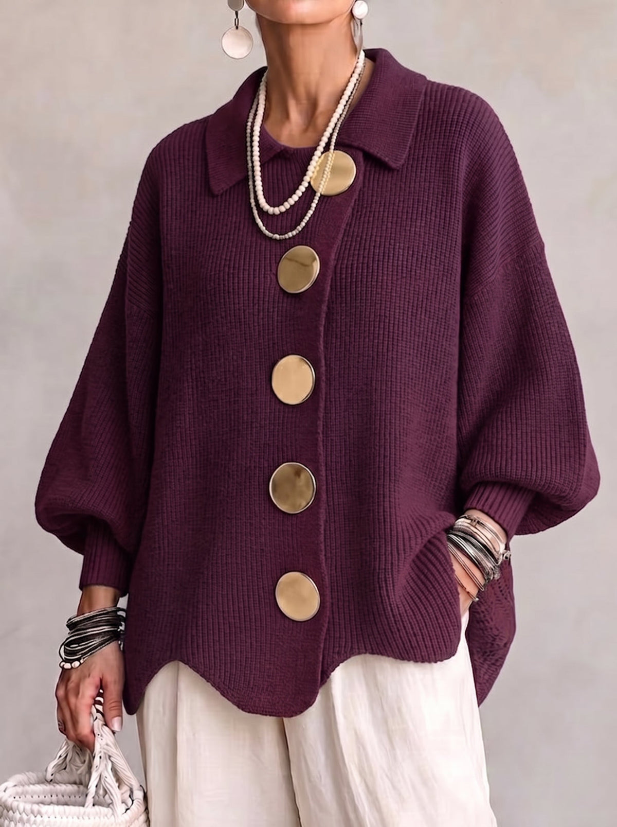 Julia - Oversized gebreid vest med kraag en grote metalen knop